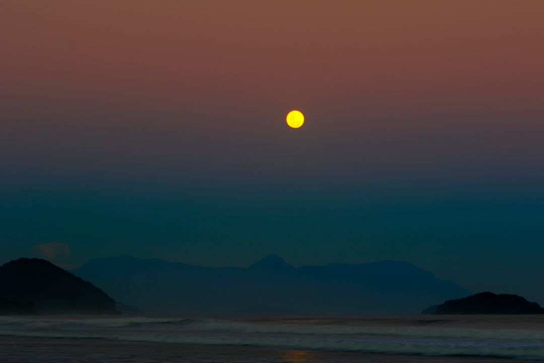 Cores e tons narram os segredos da existência, convidando a desvendar o significado escondido nas cores da natureza - Fotografia de Paisagem