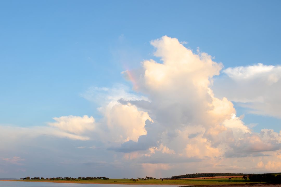 Cores e tons narram os segredos da existência, convidando a desvendar o significado escondido nas cores da natureza - Fotografia de Paisagem