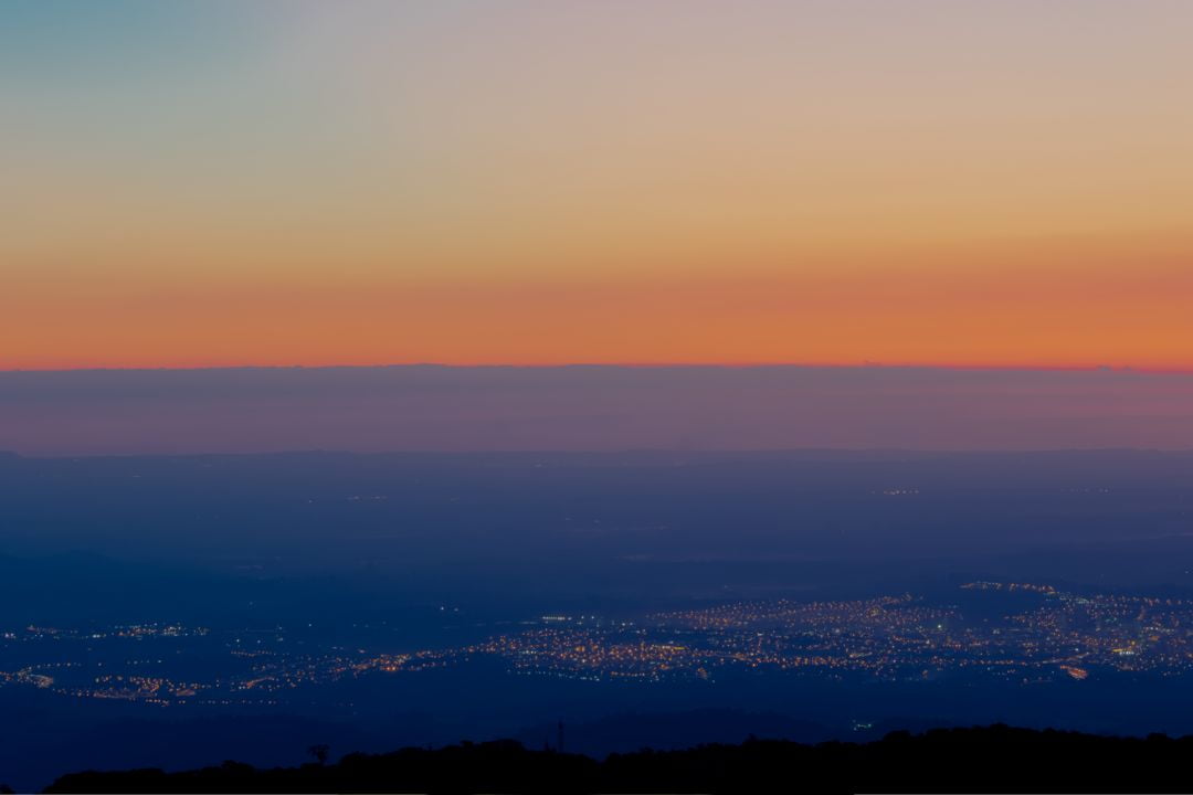 A harmonia dos elementos naturais se traduz em poesia visual, onde cores e formas se unem para contar histórias únicas - Fotografia de Paisagem